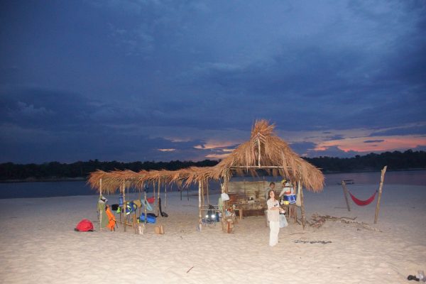 Camping on the Inirida Beaches, Guiania Colombia, Ecotour with Colombian Highlands Camping on the Inirida Beaches, Guiania Colombia, Ecotour with Colombian Highlands